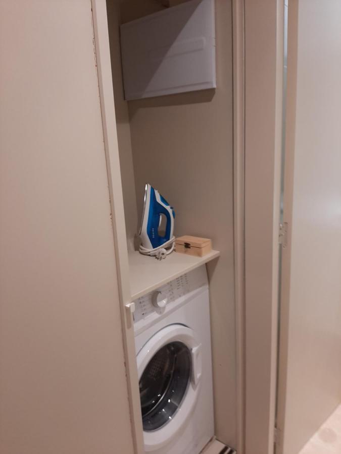 Estudio Con Parking Privado Apartamento Madri Exterior foto